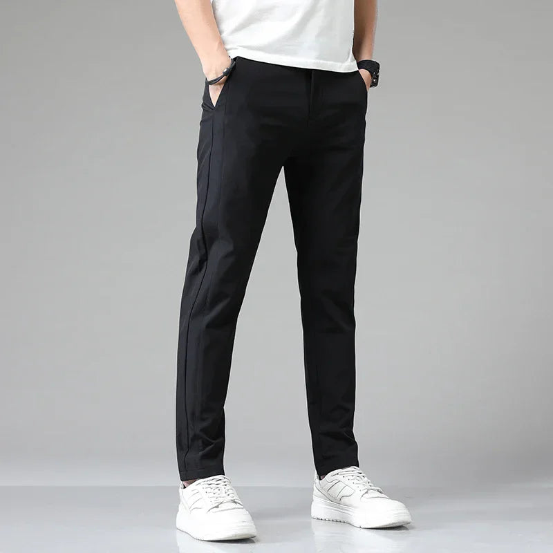 PHILIP | PANTALON ULTRA-LÉGER À COUPE AJUSTÉE